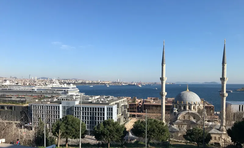 Excursion « Façades modernes d'Istanbul » (luxe architectural)