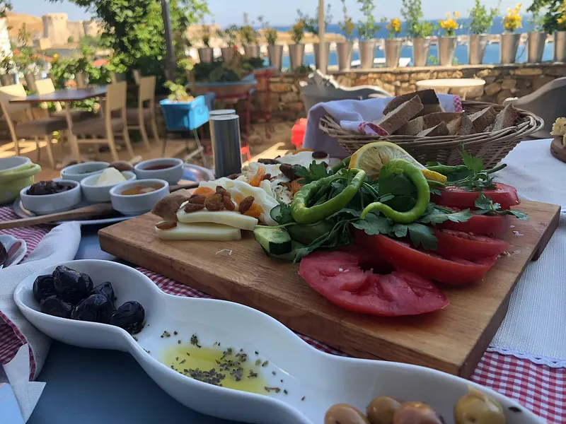 Kaynaklar Arasında Lüks Türk Kahvaltısı Gezisi