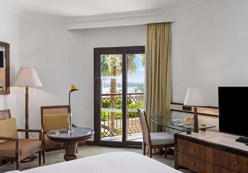 Hilton Luxor Resort & Spa 2