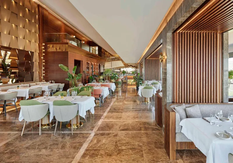 Mövenpick Hotel Istanbul Bosphorus 4