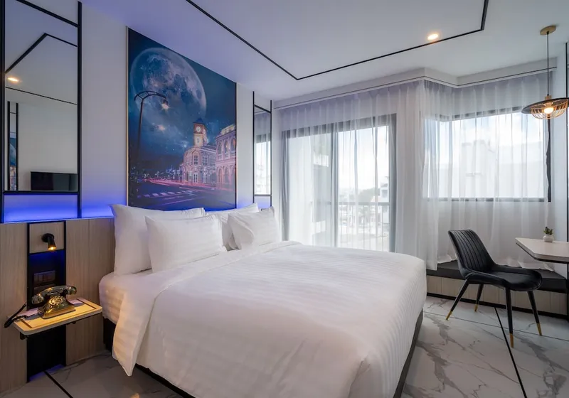 Ratri Hotel Phuket Old Town 2