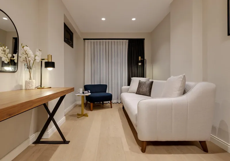Gleam Collection Hotel 2