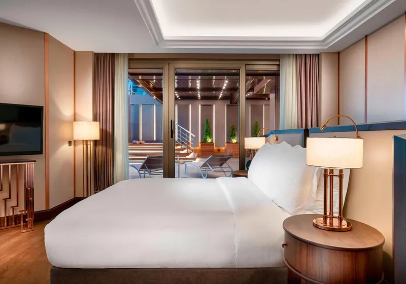 The Ritz-Carlton, Istanbul at the Bosphorus 2