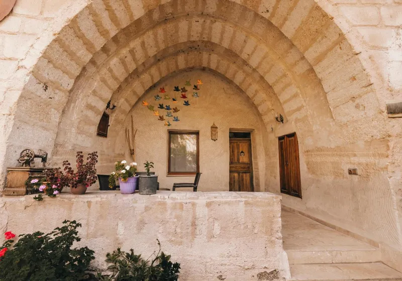 Kayatas Cave Suites 4