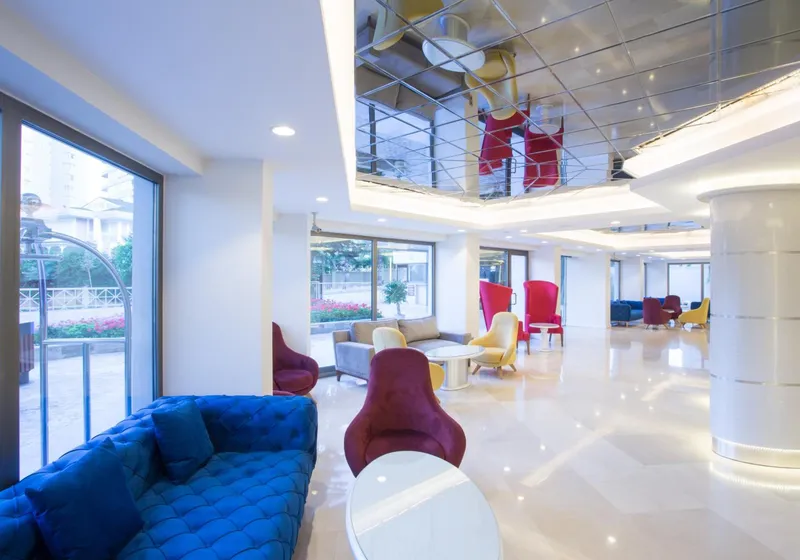 Falcon Hotel 2