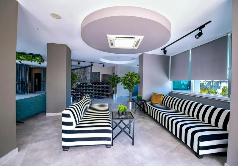 Tourist Hotel 4