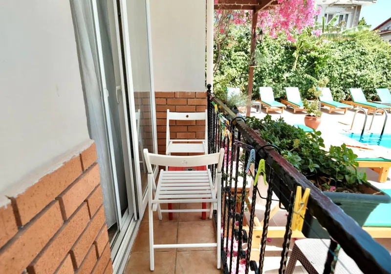 Ten Apart Hotel 4