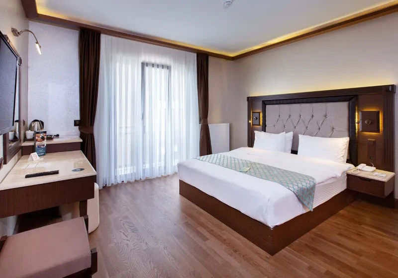 Sera Lake Resort Hotel Spa & Aparts 4
