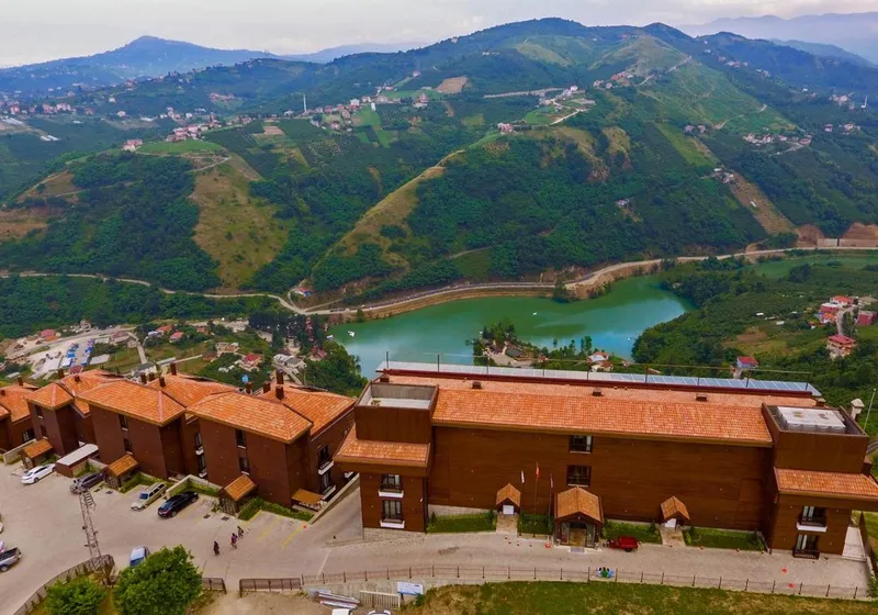 Sera Lake Resort Hotel Spa & Aparts