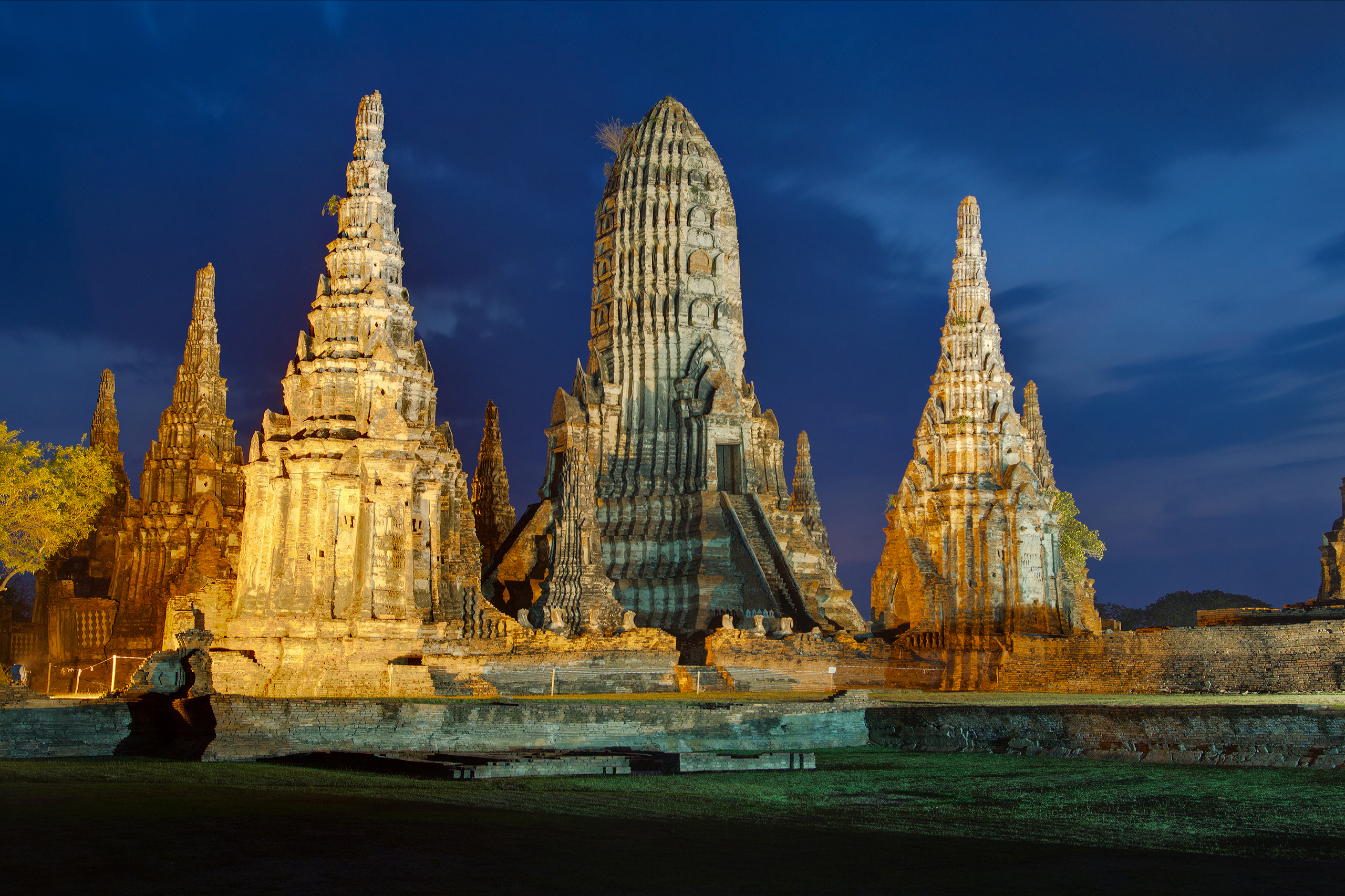 Wat Chaiwatthanaram — Ayutthaya