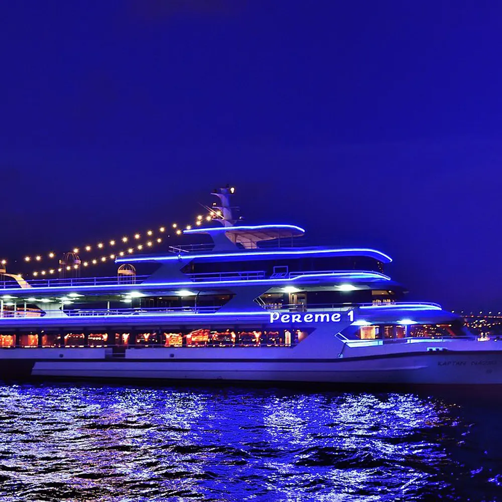 Turkish Bosphorus evening with Seen